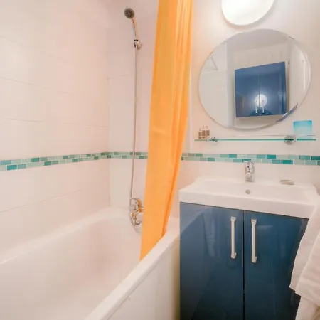 Sleeps 3 * Chamonix