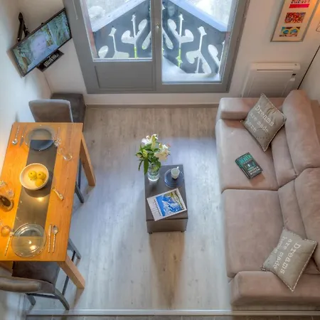 Sleeps 3 * Chamonix